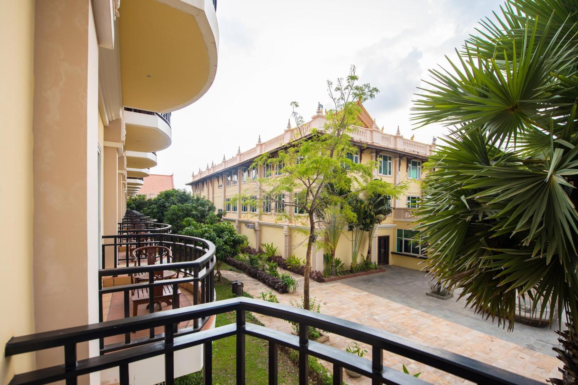 Sokha Siem Reap Resort & Convention Center Rum bild